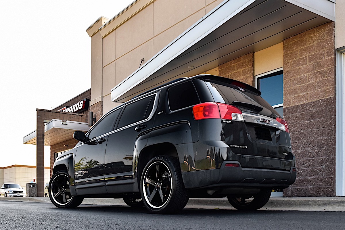 GMC Terrain with Giovanna Wheels Mecca FF